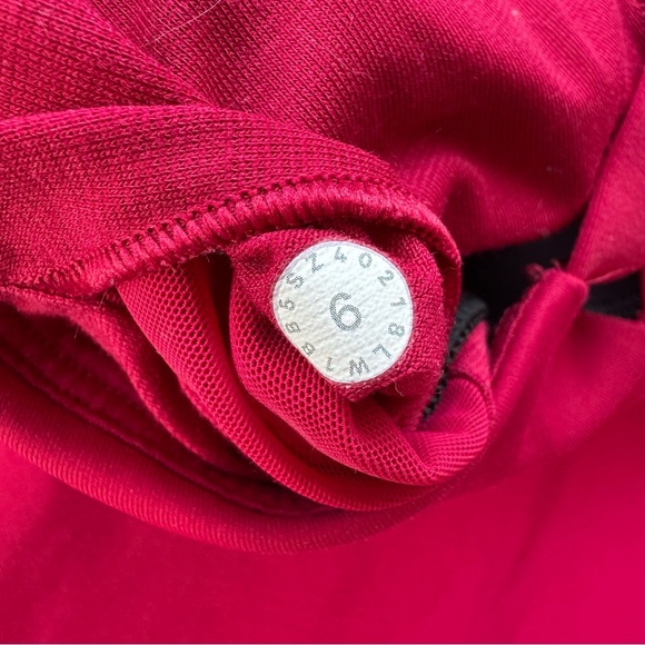 Lululemon Women’s Stash N Run Tank Ruby Red‎ / Glossy Size 6 W1BB5S - Picture 7 of 7